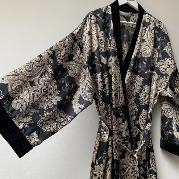 Vintage satin dressing gown fits uk 12 14 st Michael M&S - Picture 3 of 10